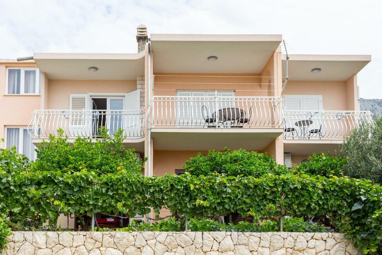 Apartments Iva Brstilo Omiš Exterior foto